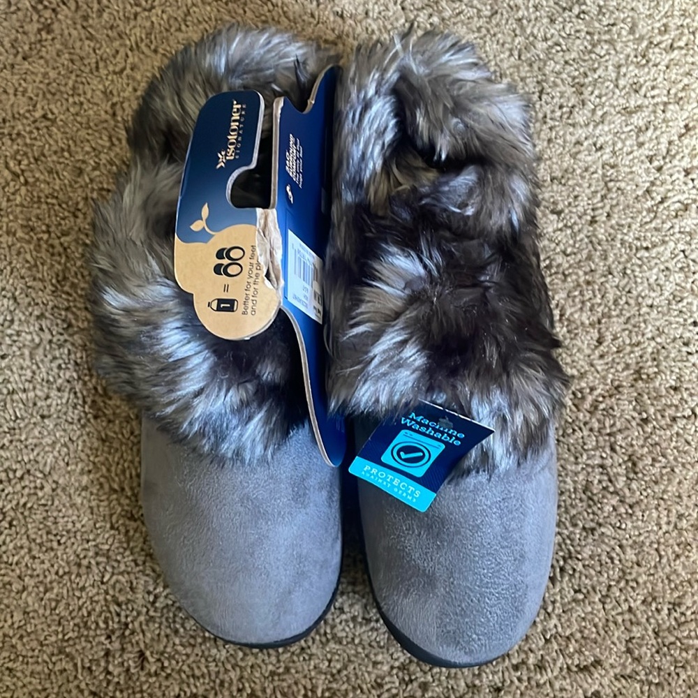 Isotoner gray women’s slippers. Size small, 6.5/7,  9 inches in length. NWT